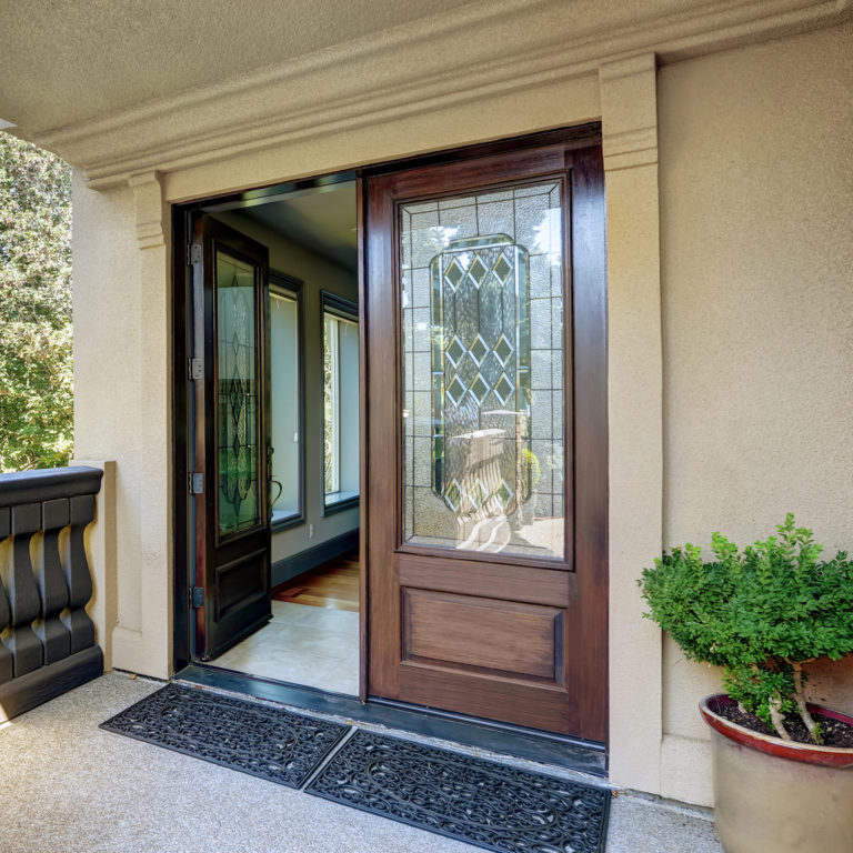 Mennie Canada Premium Fiberglass Entry Doors